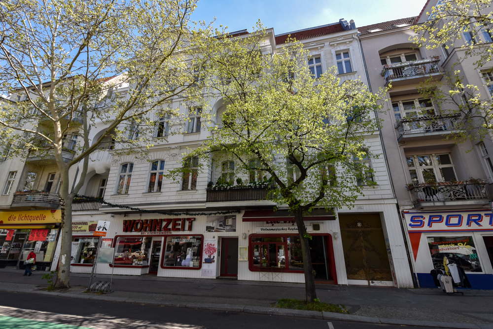 Titelbild zur Immobilie RUHIGE ALTBAUPERLE: STILVOLLE 2-ZIMMER-WOHNUNG MIT BALKON IM HERZEN VON FRIEDENAU I PROVISIONSFREI