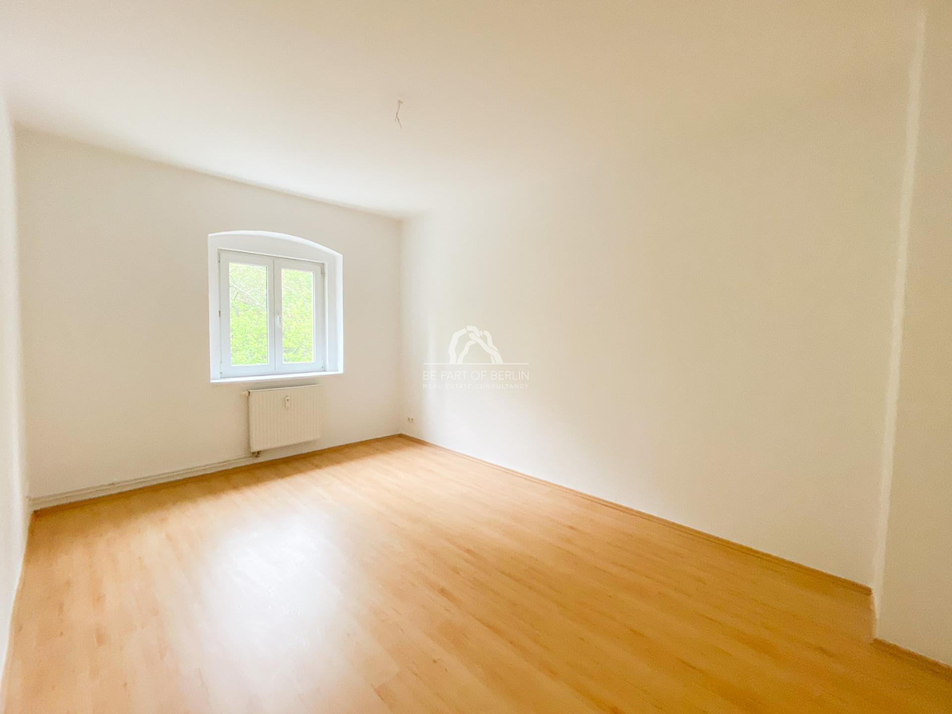 Titelbild zur Immobilie PROVISIONSFREI | 3 ZIMMER WOHNUNG | SUEDWESTBALKON |PRENZLAUER BERG | GRUENE OASE |