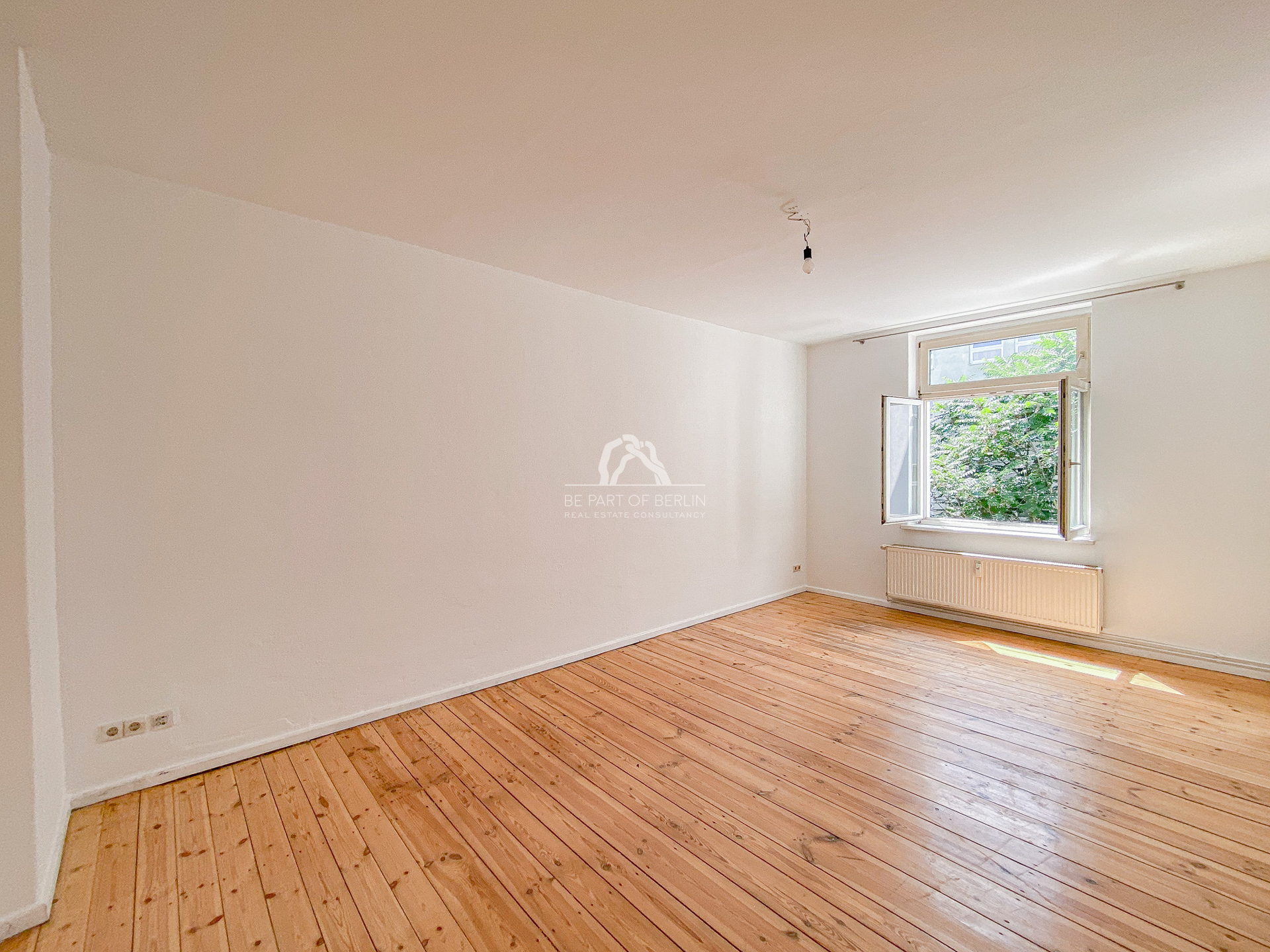 Titelbild zur Immobilie SUPERHELLES SINGLE-APARTMENT IN ERSTKLASSISGER LAGE! RUHIG IM GARTENHAUS GELEGEN! PROVISIONSFREI!