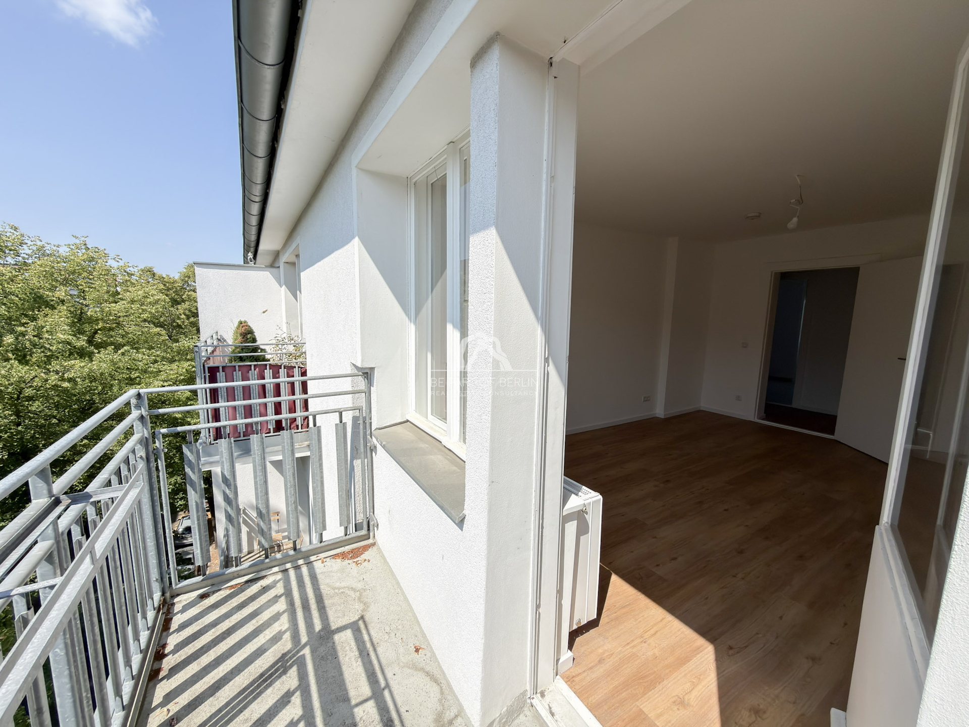 Titelbild zur Immobilie ERSTBEZUG NACH SANIERUNG! PROVISIONSFREI! 1 ZIMMER WOHNUNG IM KÖRNERKIEZ! BALKON MIT SÜDAUSRICHTUNG!