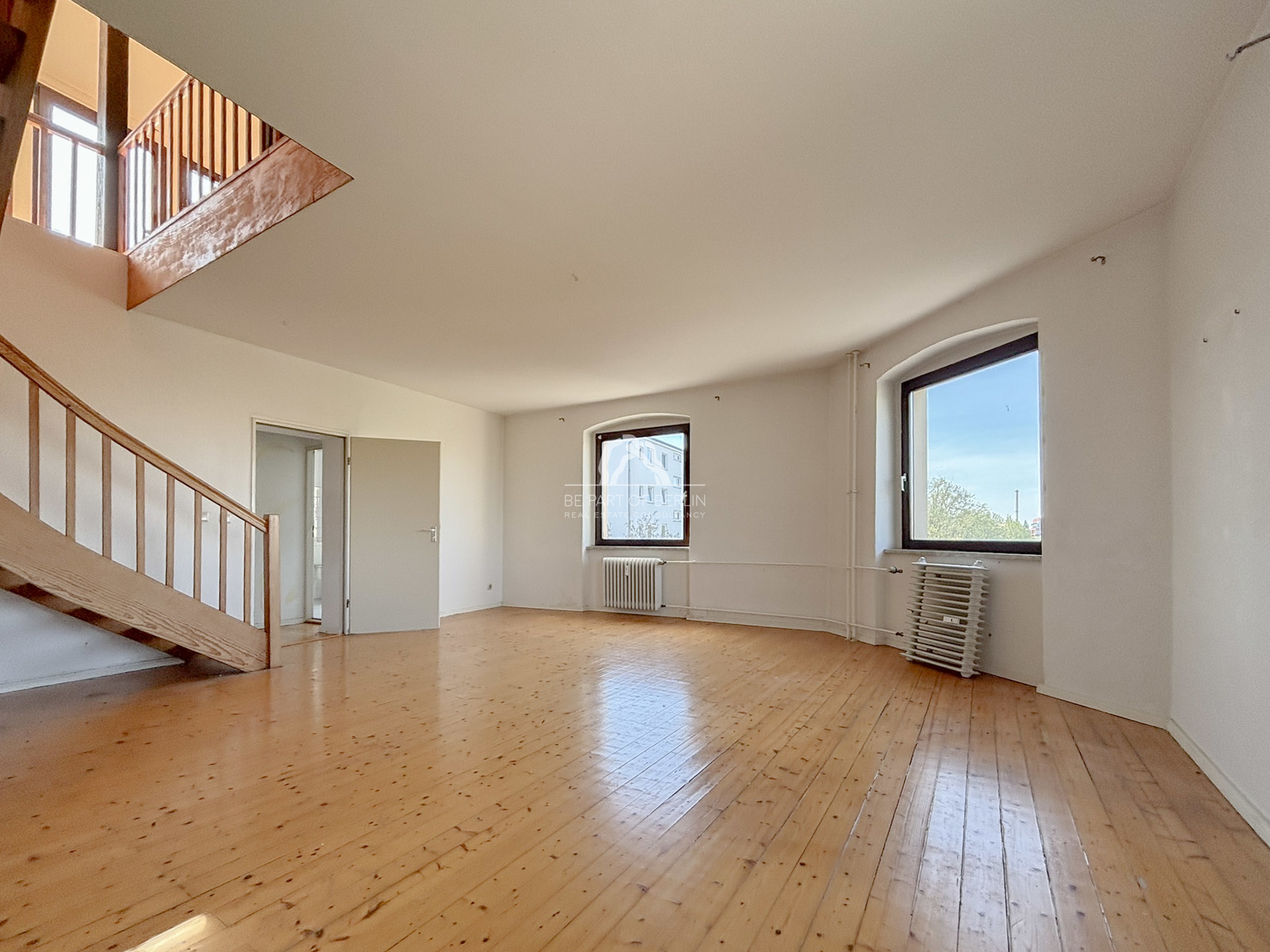 Titelbild zur Immobilie PROVISIONSFREI! WUNDERSCHÖNE DG-WOHNUNG IN TOP LAGE! MIT TERRASSE!