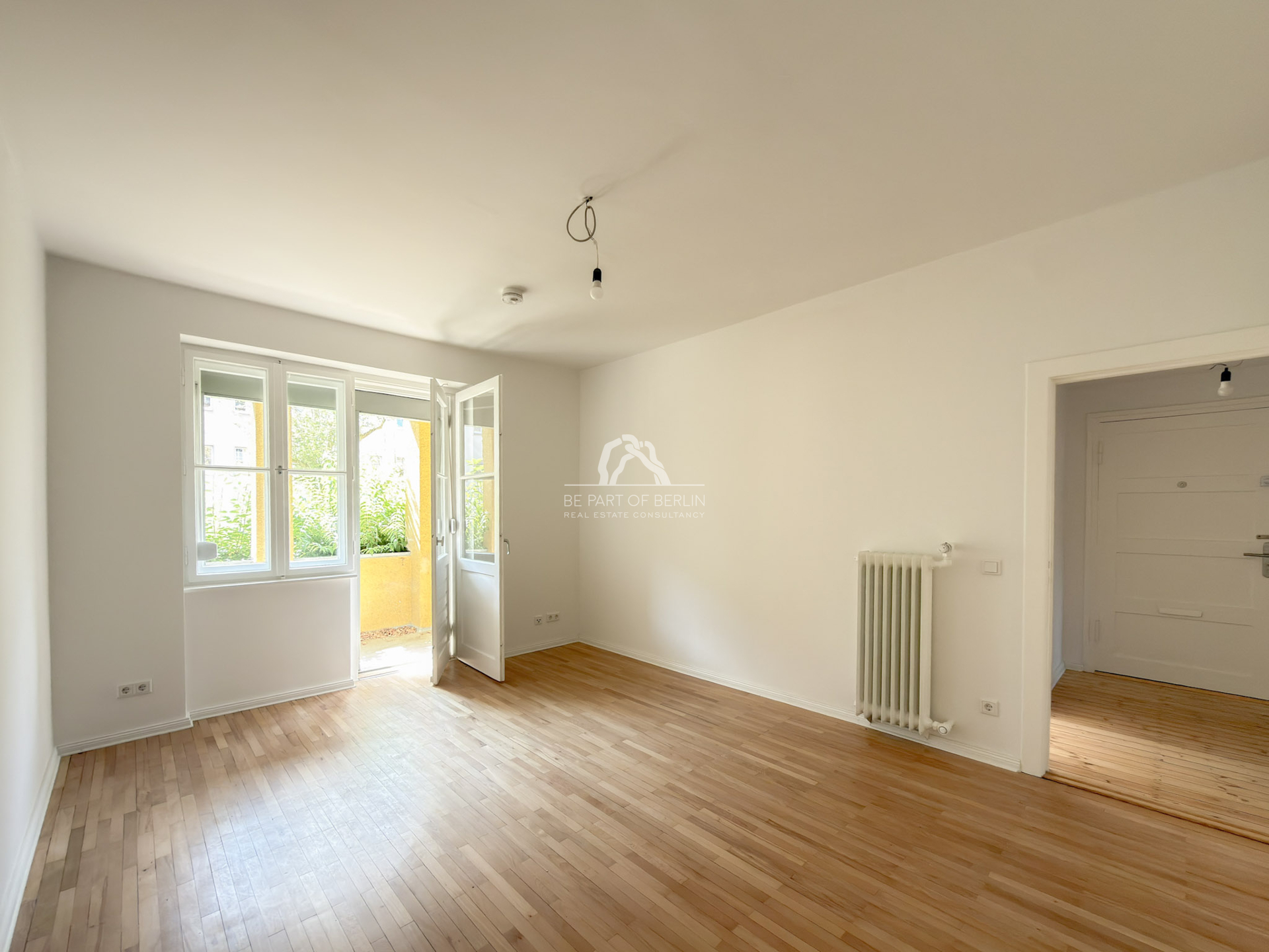 Titelbild zur Immobilie ERSTBEZUG NACH SANIERUNG I STILVOLLE 2.5 ZIMMER WOHNUNG MIT BALKON | PROVISIONSFREI!!!