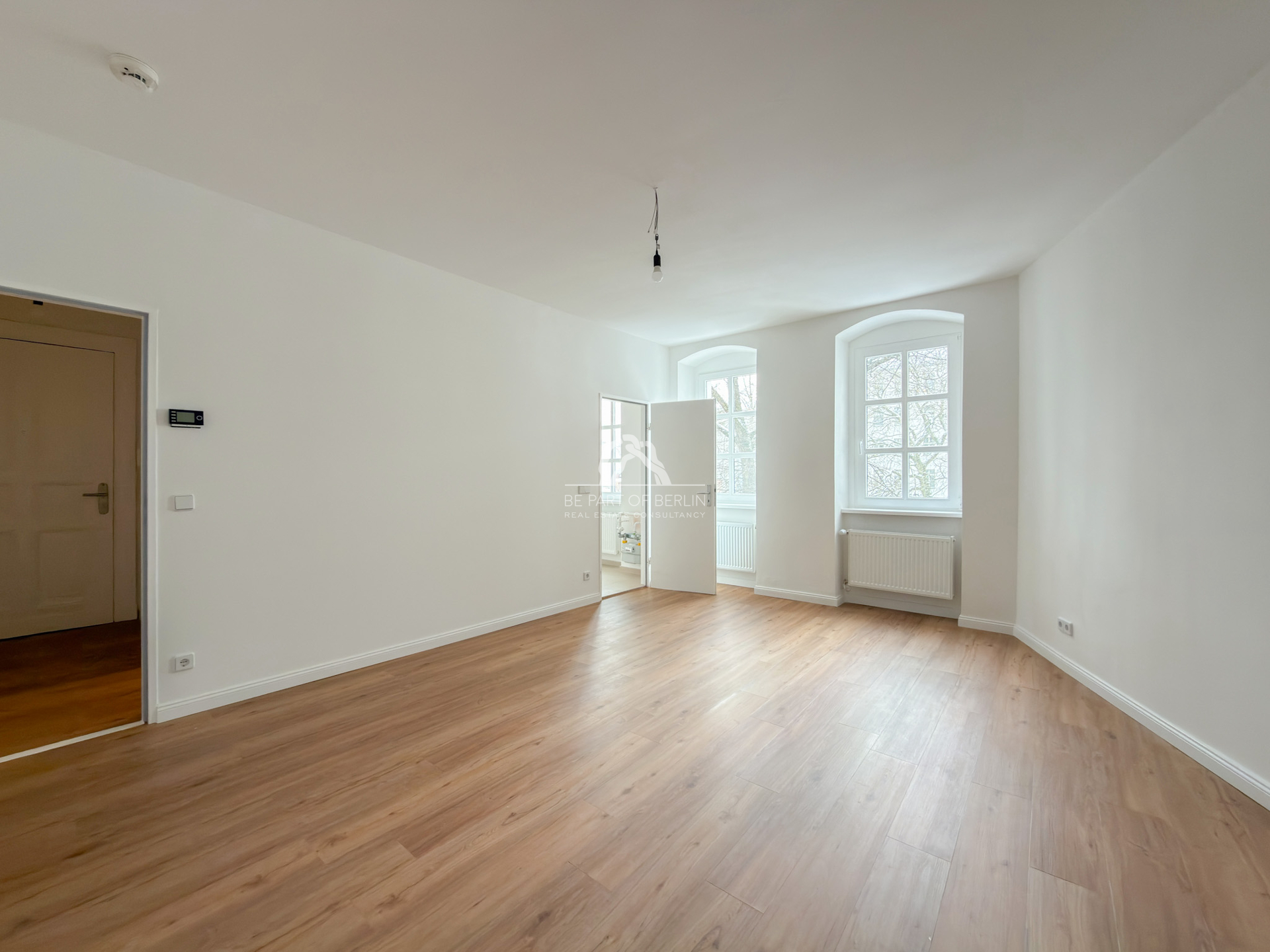 Titelbild zur Immobilie FRISCH SANIERTE 1-ZIMMER WOHNUNG IM WRANGELKIEZ! PROVISIONSFREI!