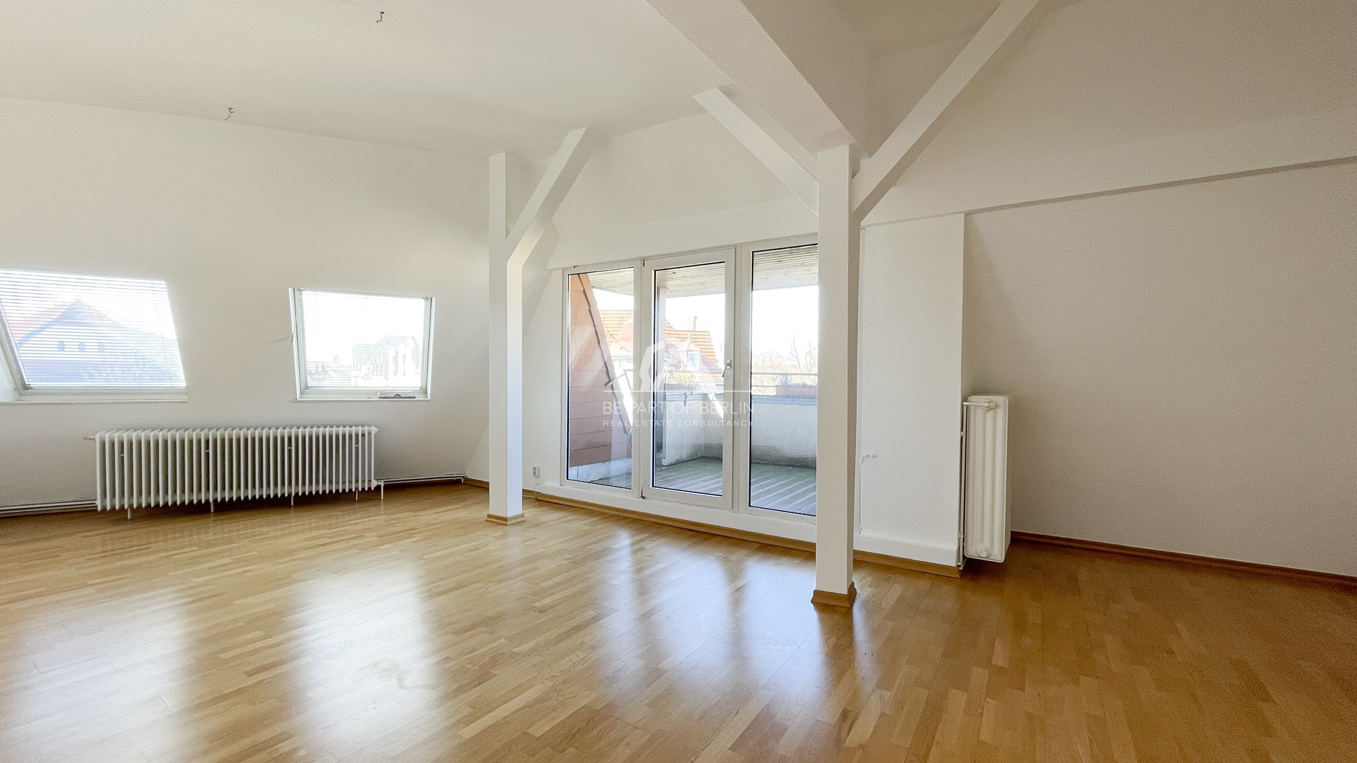 Titelbild zur Immobilie AUGEBAUTE DACHGESCHOSSWOHNUNG MIT BALKON | PROVISIONSFREI