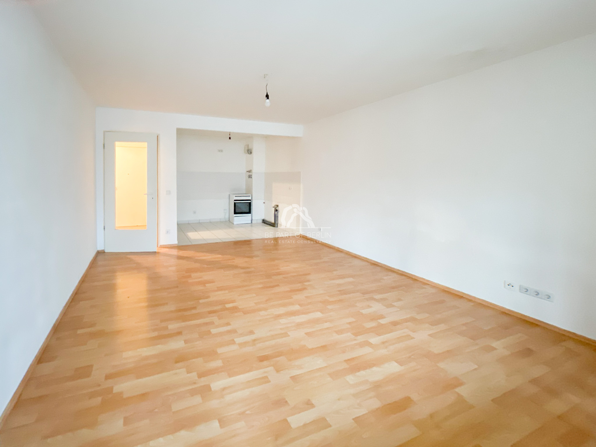 Titelbild zur Immobilie PRAKTISCH & SONNIG | 2-ZIMMER-WOHNUNG | AUFZUG & WINTERGARTEN| SAMARITERKIEZ | PROVISIONSFREI |